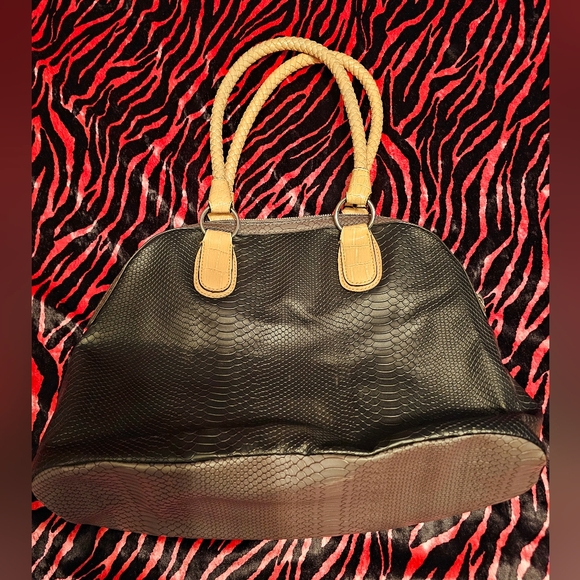 Vintage Guess Faux Crocodile Snakeskin Leather Bowling Purse Bag Pink Gray Y2k - Picture 5 of 7